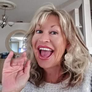 Meet your Posher, Tina